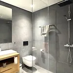 Spacious, Exclusive And Modern In 펜션