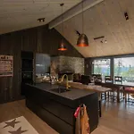 Spacious, Exclusive And Modern In Casa de Férias Geilo