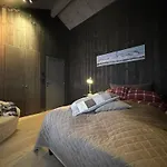 펜션 Spacious, Exclusive And Modern In