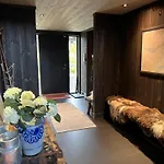 펜션 Spacious, Exclusive And Modern In 게일로
