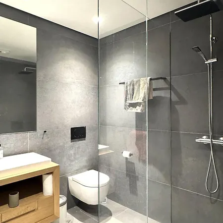 Spacious, Exclusive And Modern In Feriehus