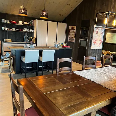 Spacious, Exclusive And Modern In Feriehus *