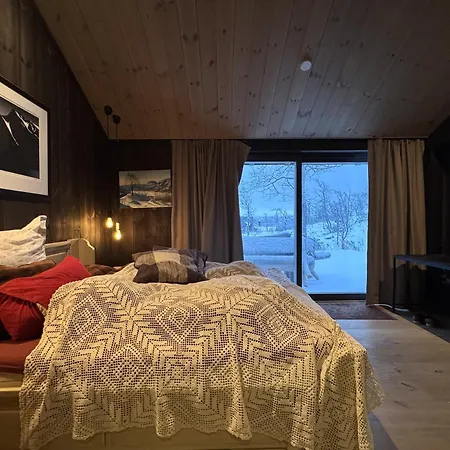 Spacious, Exclusive And Modern In Feriehus